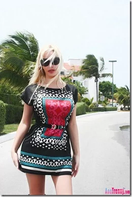 TS Ana Mancini flashes in public - Ana Mancini